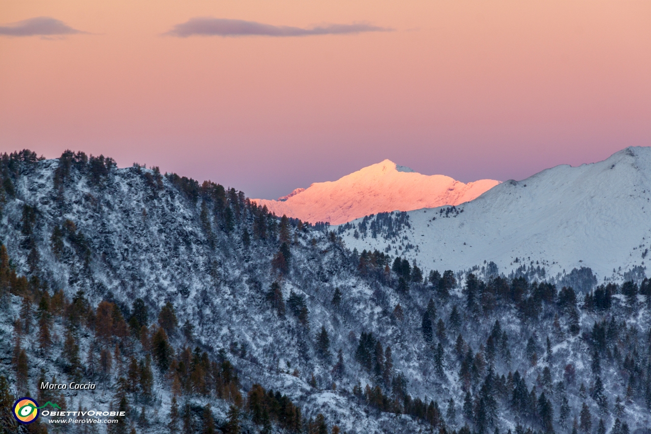 La prima neve autunnale al Calvi-15.JPG